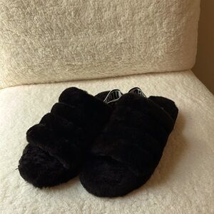 UGG Fluff Yeah Slide Black (Women’s) Size 9